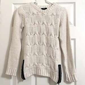 🤍 H&M Cream Cable Knit Sweater